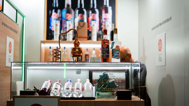 salon gourmets stand